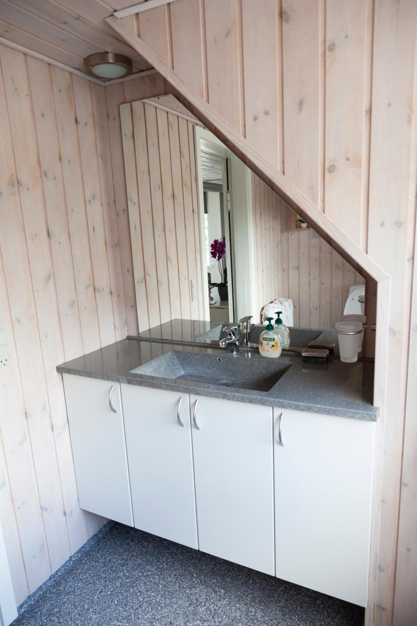 Like Home Holiday House 9 A Варде Номер фото